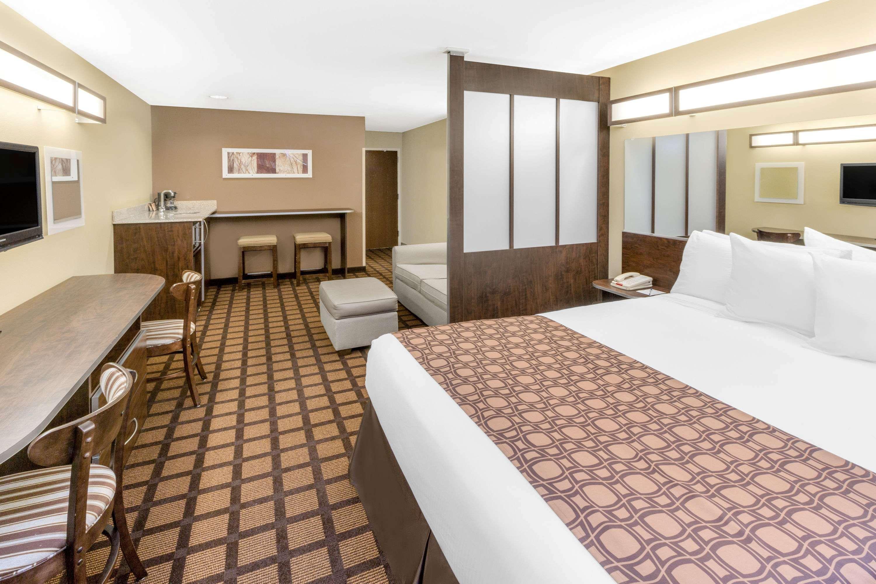 Microtel Inn & Suites By Wyndham Ozark Eksteriør billede