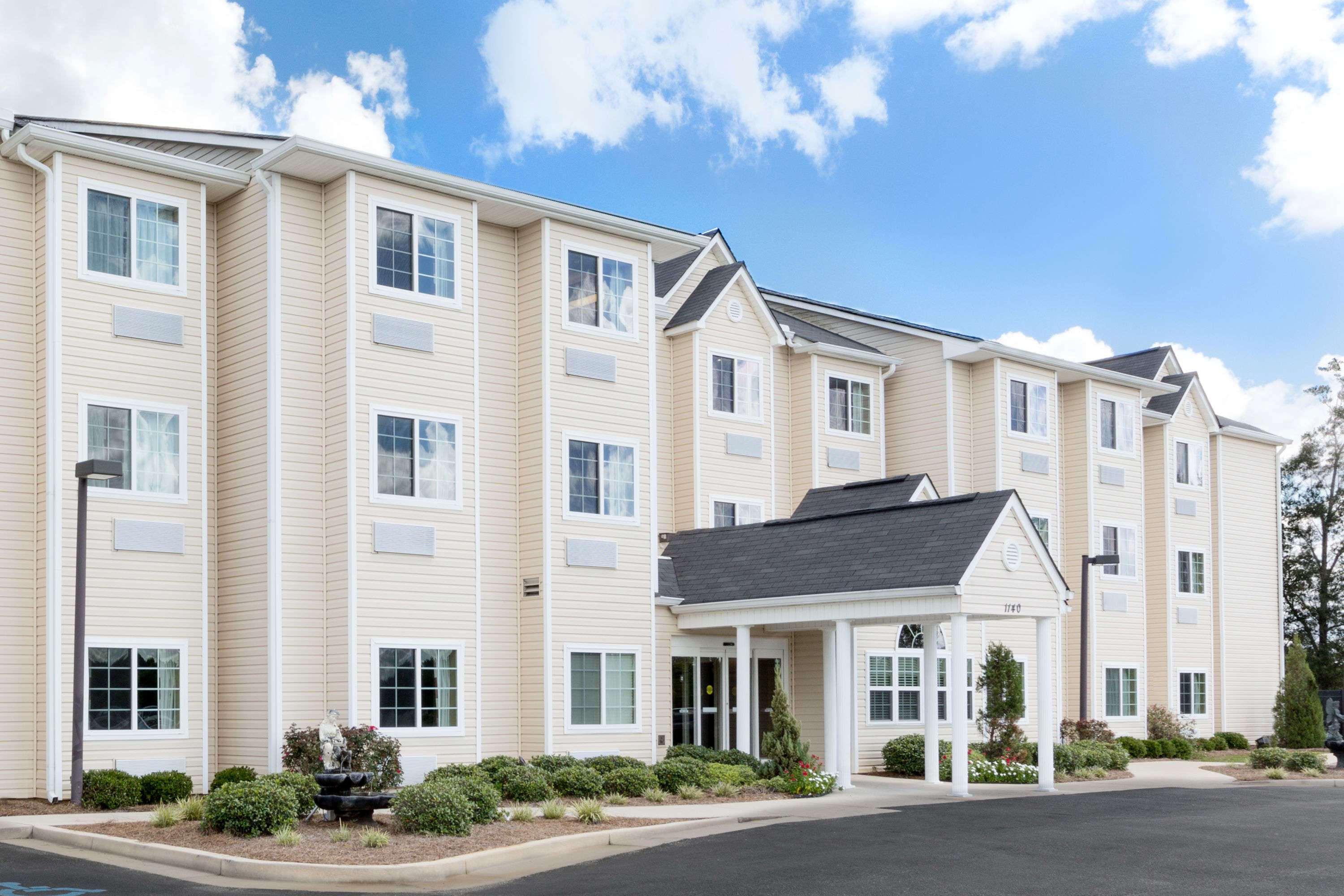 Microtel Inn & Suites By Wyndham Ozark Eksteriør billede